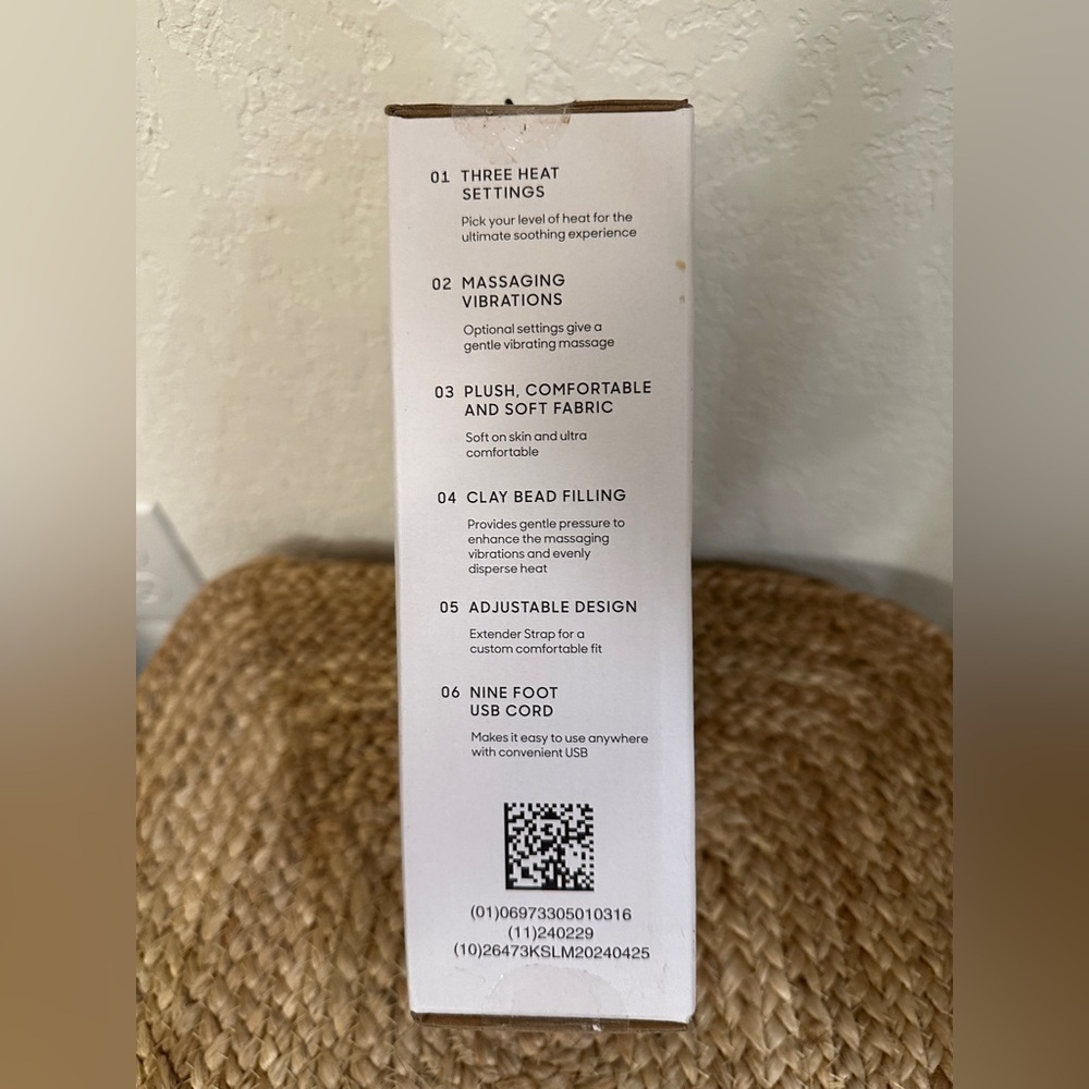 Sharper Image Heated Massage Neck Wrap – New in Box - Picture 2 of 4